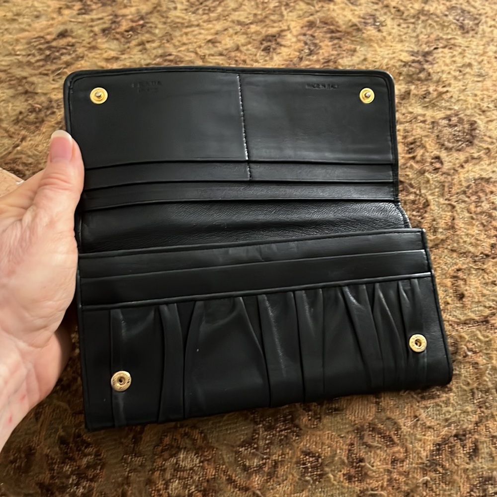 Prada Black Ruched Leather Continental Wallet with Gold Logo - Picture 2 of 4